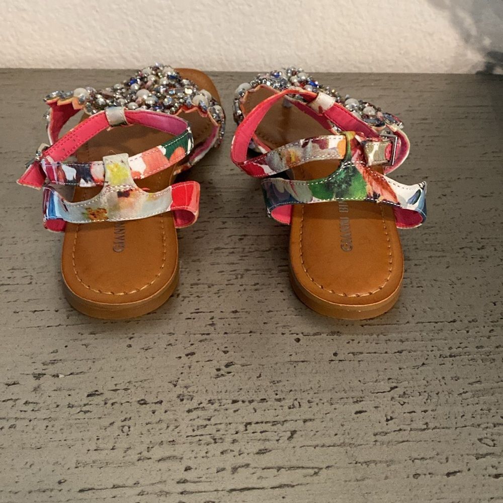 New Gianni Bini Oliviana Sandals - Picture 5 of 6
